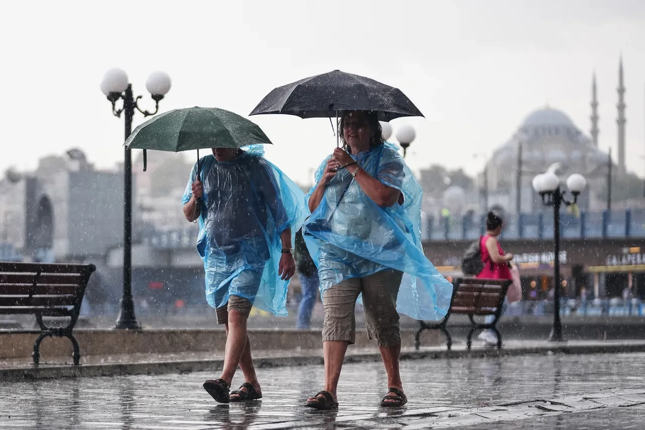 Meteoroloji'den yağış ve sonbahar havası uyarısı: Yağmurlukları çıkarmanın zamanı geldi!