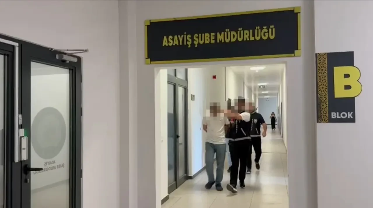 Otomobil hırsızlığında bu yönteme dikkat! Taktikleri yine 'pes' dedirtti!