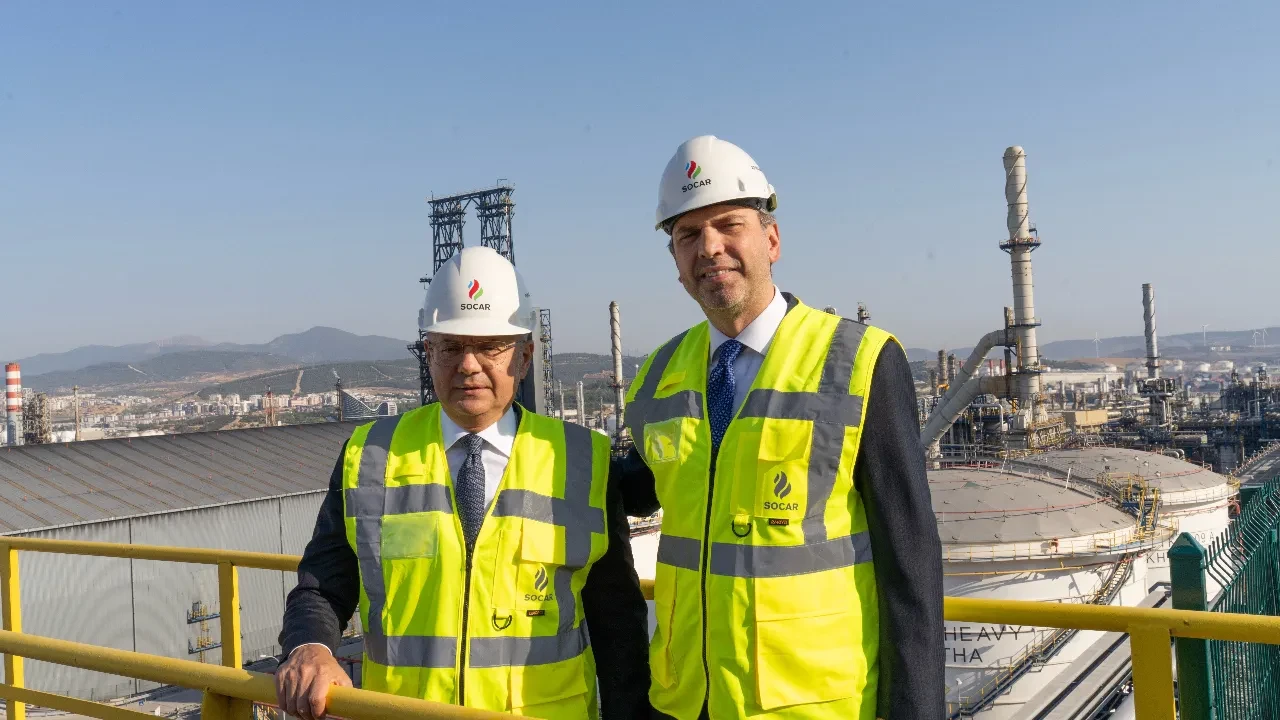 Şahbazov ve Bayraktar Aliağa’daki enerji üssünde buluştu