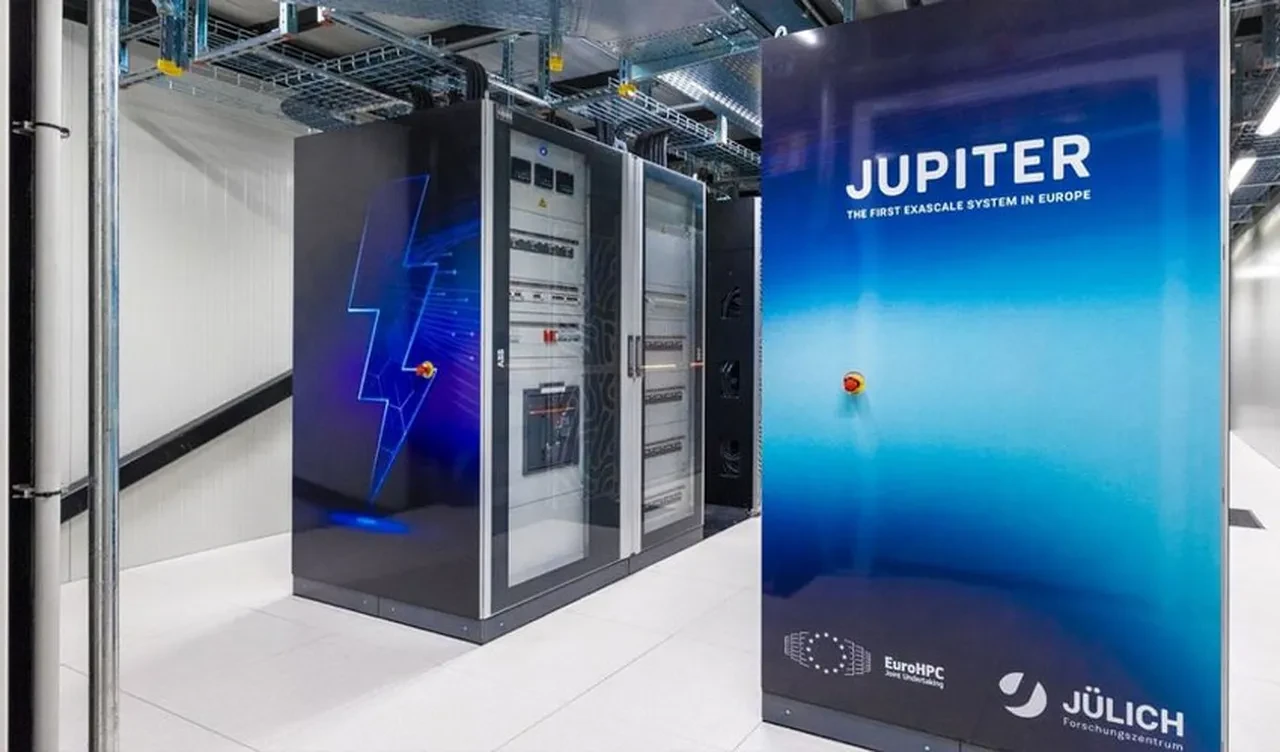 Avrupa’nın en hızlısı! Bir milyon akıllı telefona eşdeğer süper bilgisayar 'Jupiter'