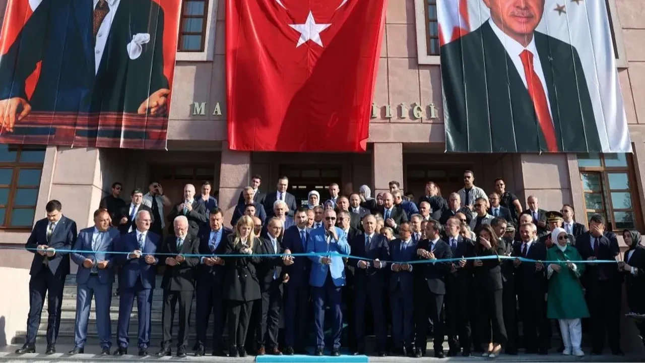 Cumhurbaşkanı Erdoğan Malatya Valilik binasının açılışını yaptı