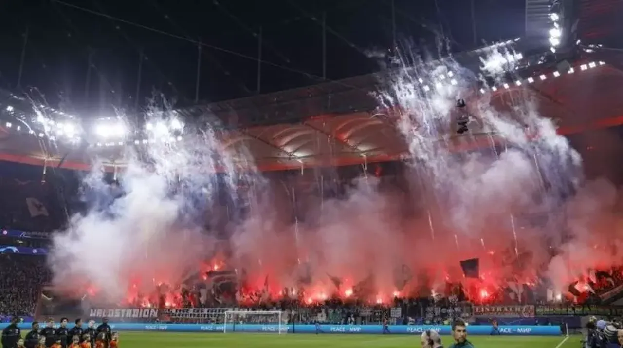 Frankfurt taraftarı Galatasaray'ı hedef aldı! Yayınladıkları saygısızca açıklama sosyal medyayı salladı