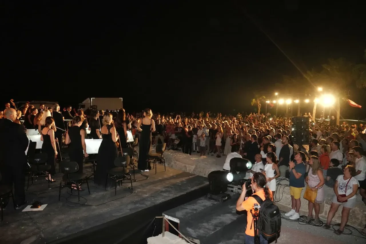 Gece müzeciliği 27 Ören yerinde devam ediyor! Bakan Ersoy’dan Side’de ikinci yıl değerlendirmesi