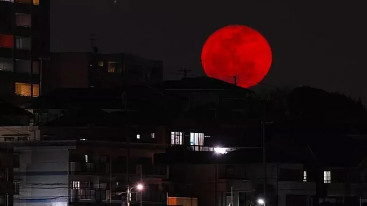 Kanlı Ay deprem yapacak korkusu! Uzman isim iddialara cevap verdi