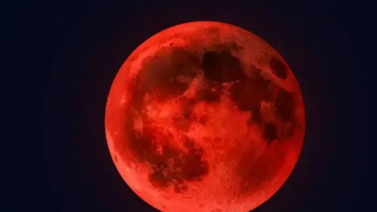 Kanlı Ay deprem yapacak korkusu! Uzman isim iddialara cevap verdi