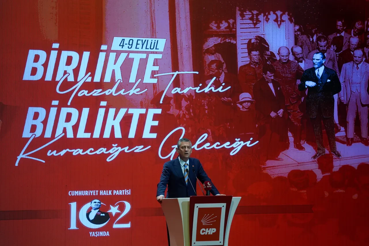 Son dakika: CHP olağanüstü kurultaya gidiyor