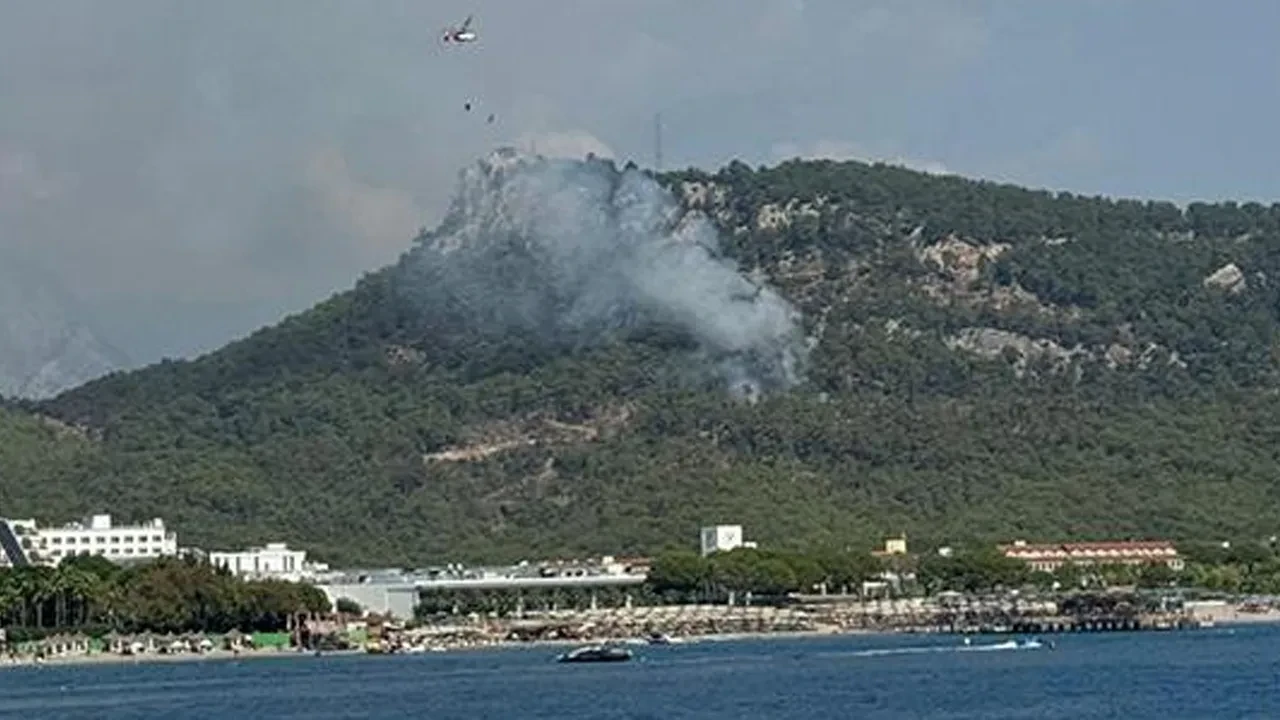 Antalya'da otellere yakın bölgede orman yangını! Alevler kontrol altında