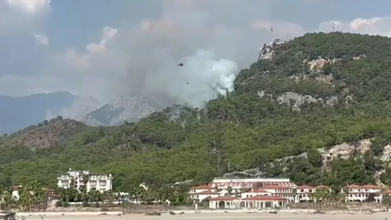 Antalya'da otellere yakın bölgede orman yangını! Alevler kontrol altında
