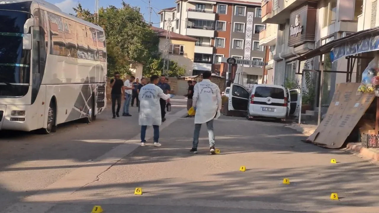 Arabada kanlı infaz! 2 kardeş kurşun yağmuruna tutuldu