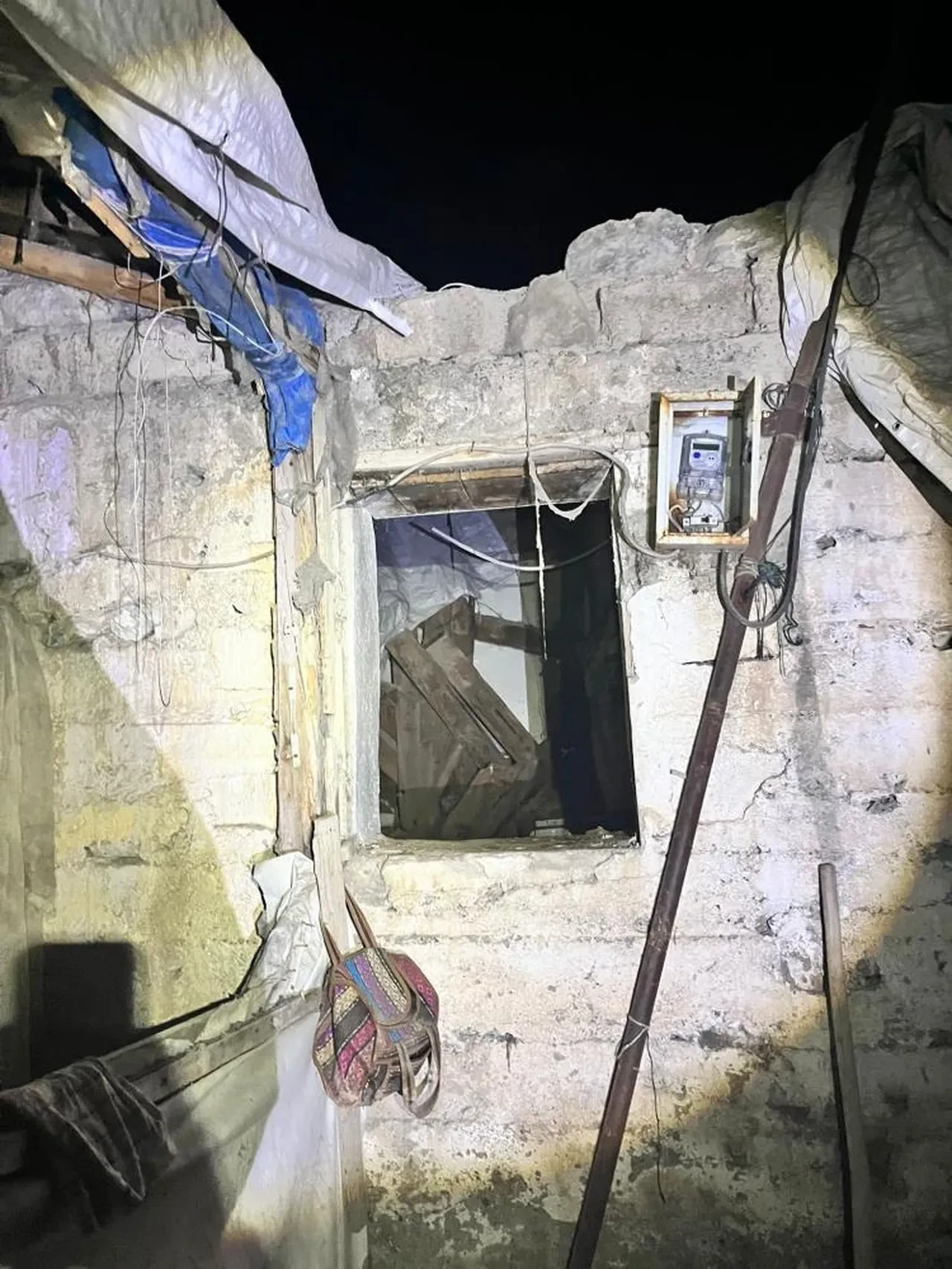 Erzurum'da evin çatısı çöktü: Çok sayıda can kaybı ve yaralı var