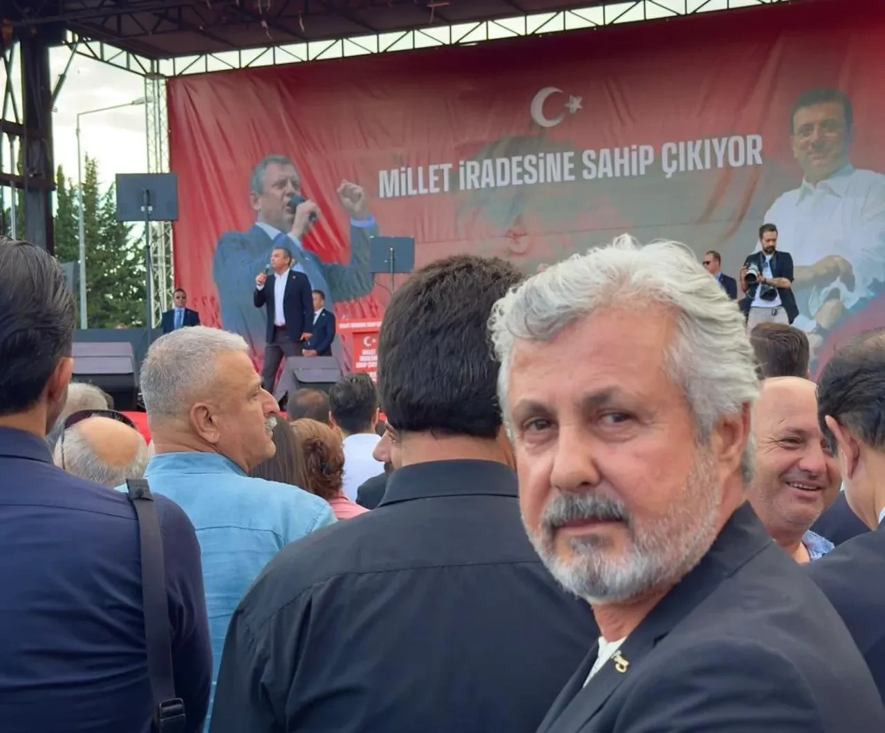Eski Manavgat Belediye Başkanı Şükrü Sözen yurt dışına çıkarken gözaltına alındı