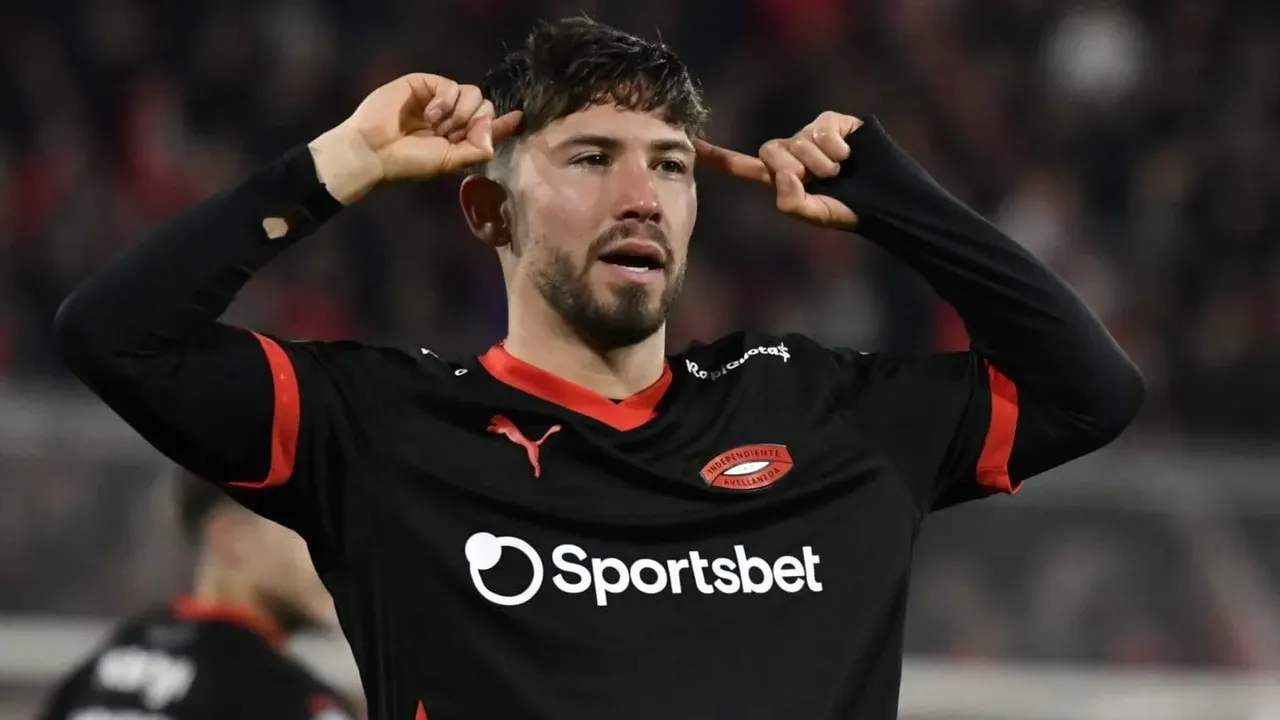 Galatasaray, Bayern Münih'in listesine giren yıldızın peşinde! Şampiyonlar Ligi için dev transfer