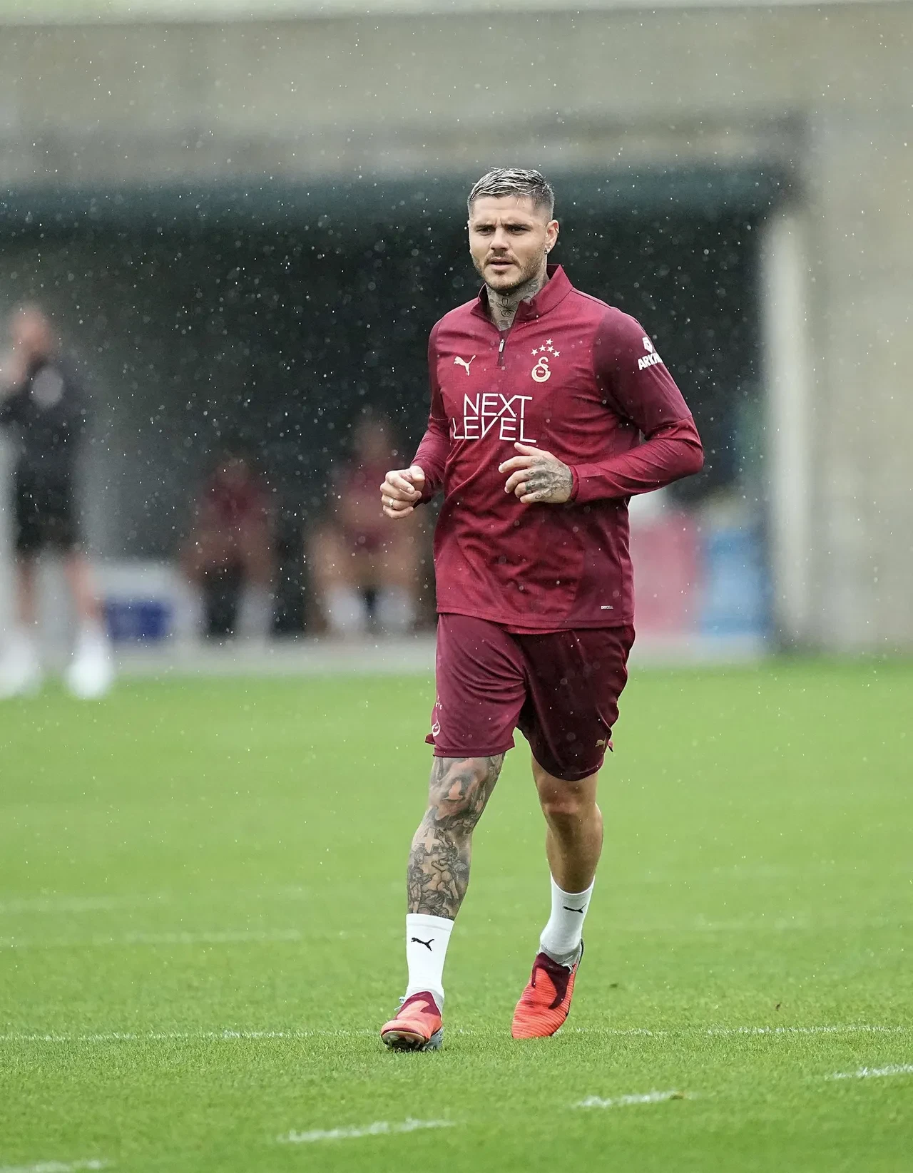 Galatasaray'da Osimhen şoku! Okan Buruk sakatlık durumu hakkında konuştu