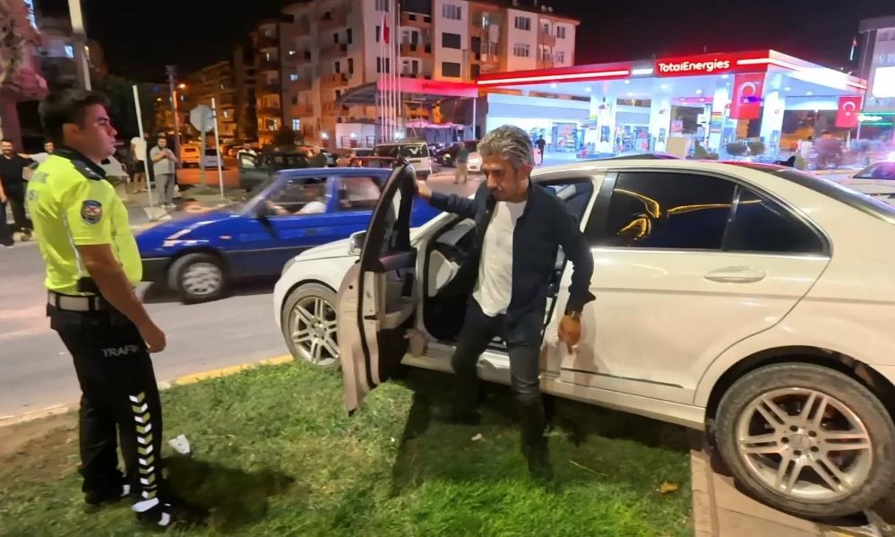 Aksaray’da alkollü sürücü şoku: Kaza yapıp gözaltına alınınca tepki gösterdi