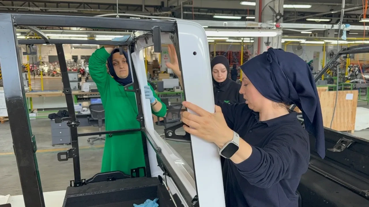 Yüzde 100 yerli, 4 kişilik elektrikli araç seri üretime hazır