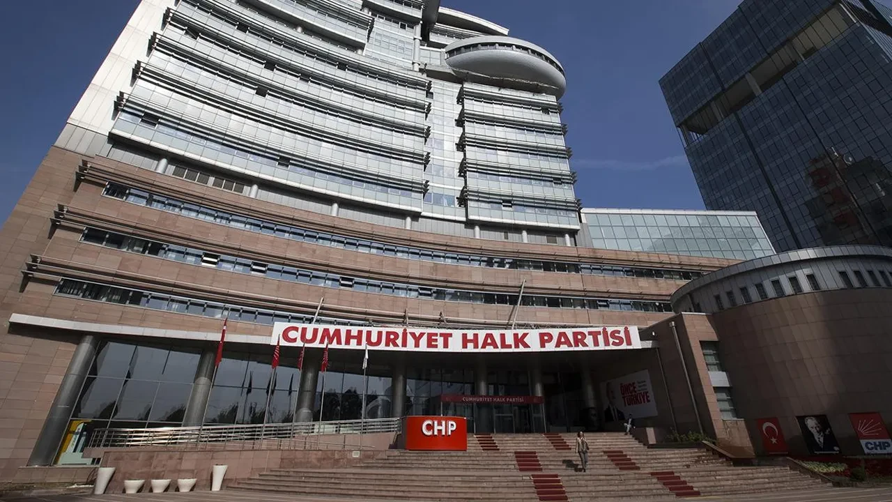 CHP'den İstanbul adımı! Delegeler olağanüstü kongre başvurusunda bulundu