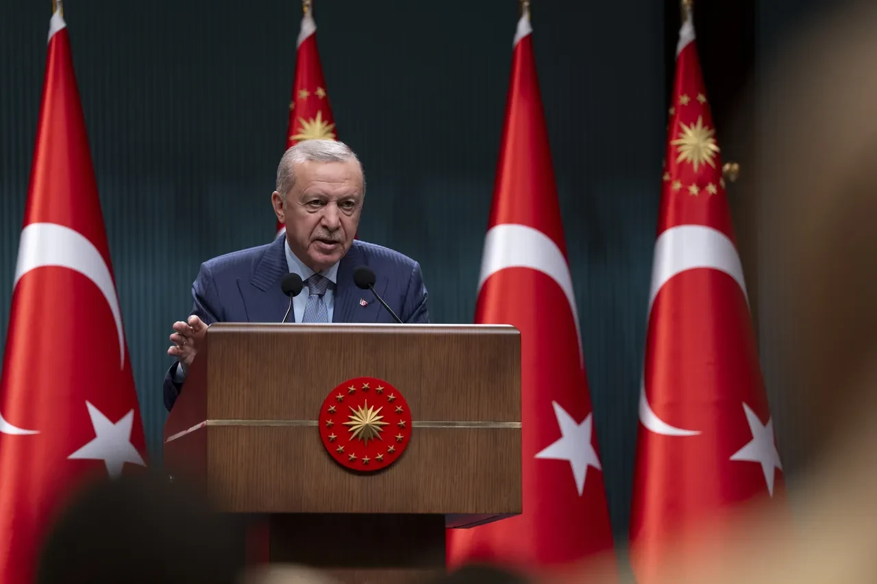 Cumhurbaşkanı Erdoğan duyurdu: Yuva kuracak gençlere verilen kredi artırıldı