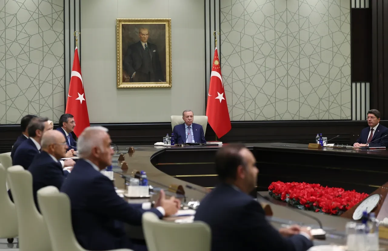 Cumhurbaşkanı Erdoğan duyurdu: Yuva kuracak gençlere verilen kredi artırıldı