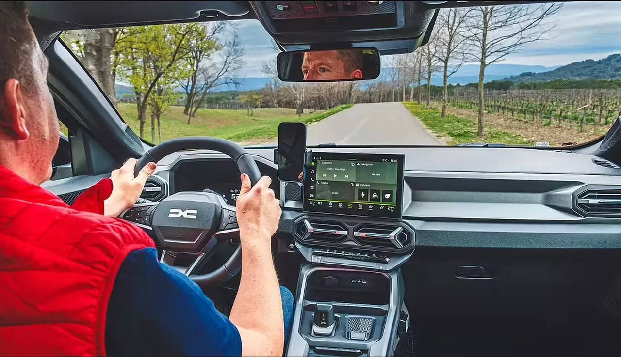 Dacia'dan sınırları aşan LPG'li hibrit! İnanılmaz menzil