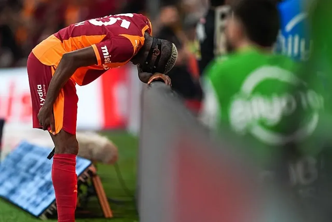Galatasaray Victor Osimhen için seferber oldu! Cimbom B planını hazırladı