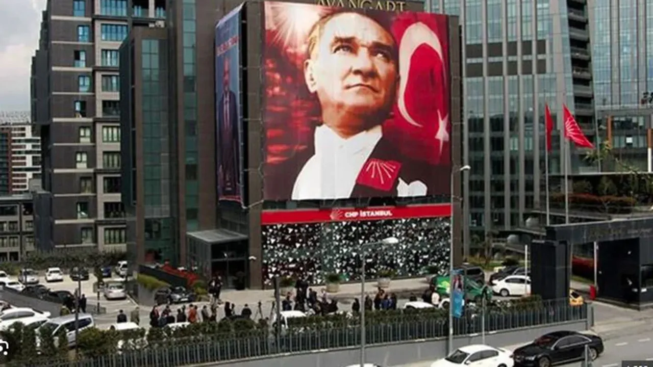 Gürsel Tekin bugün parti binasına gidecek mi? Dikkat çeken açıklama: 'Öyle bir babayiğit yok' 