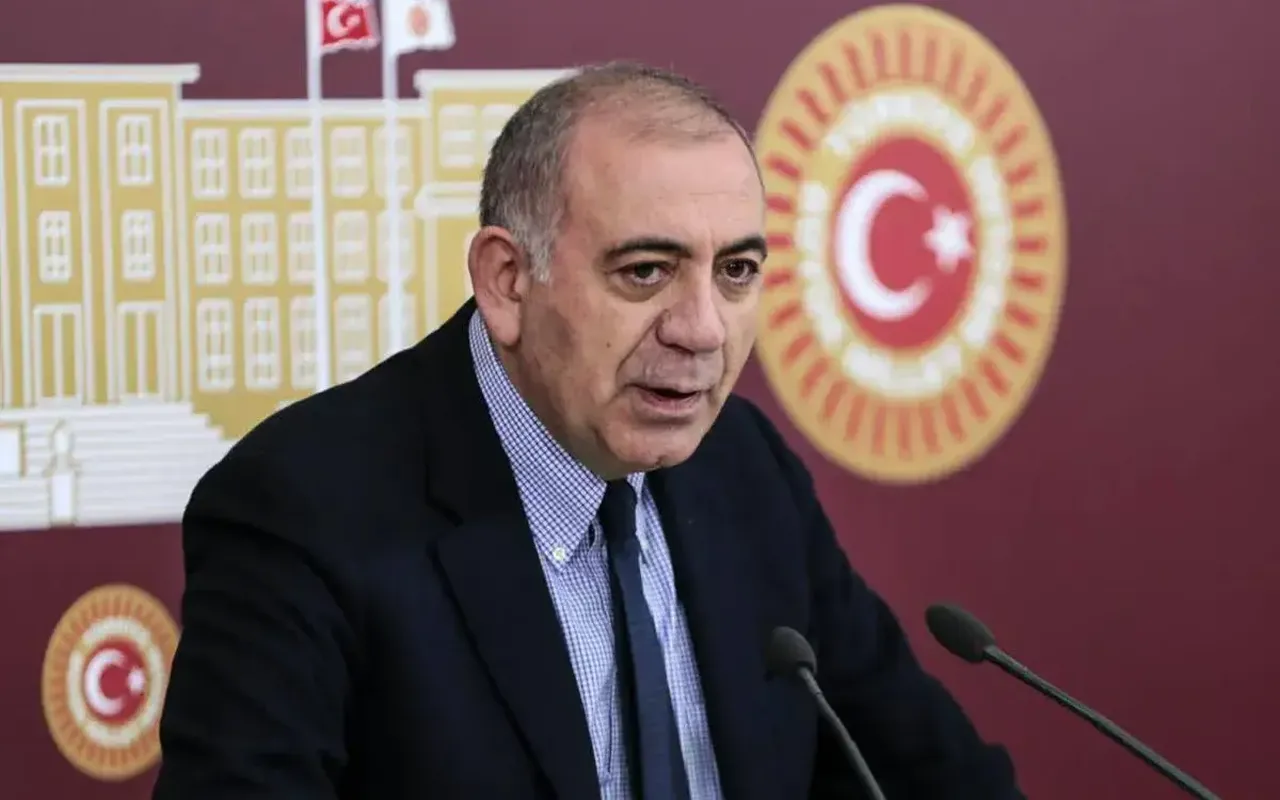 Gürsel Tekin bugün parti binasına gidecek mi? Dikkat çeken açıklama: 'Öyle bir babayiğit yok' 