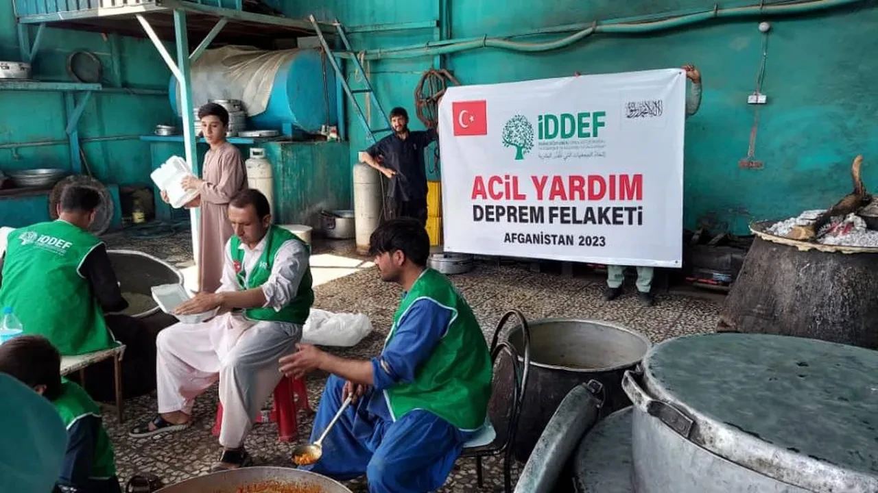 İDDEF, Afganistan’daki depremin yaralarını sarıyor