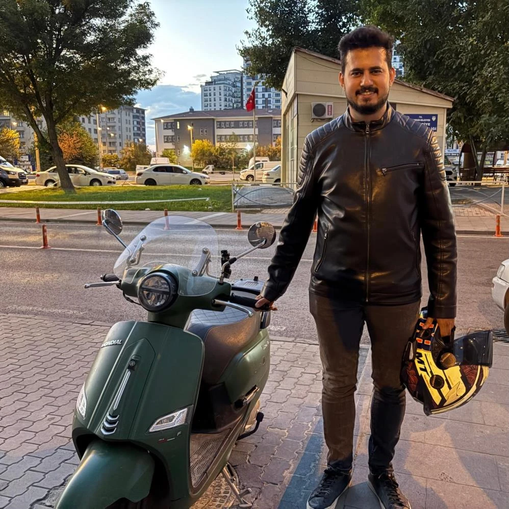 Kayseri'de mimar içerik üreticisine taşlı saldırı