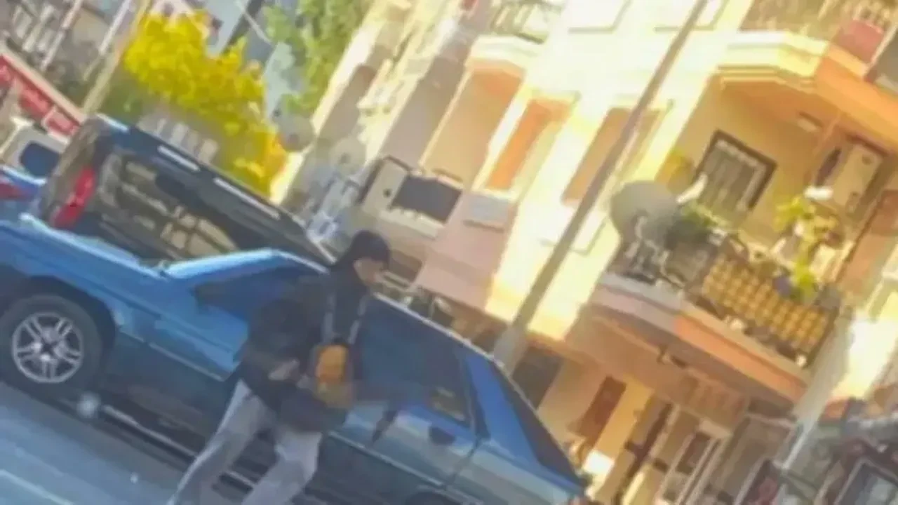 İzmir'de polis karakoluna silahlı saldırı! 2 polis şehit oldu