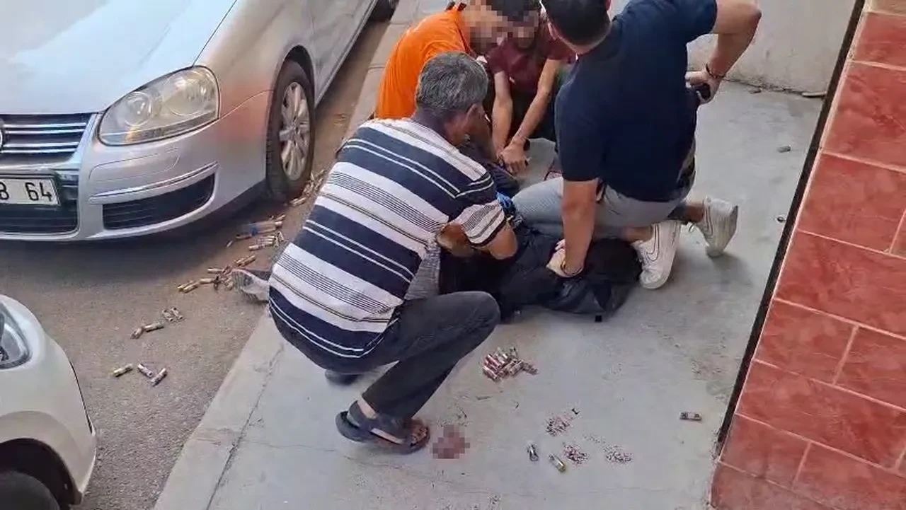 İzmir'de polis merkezine hain saldırının görüntüleri ortaya çıktı