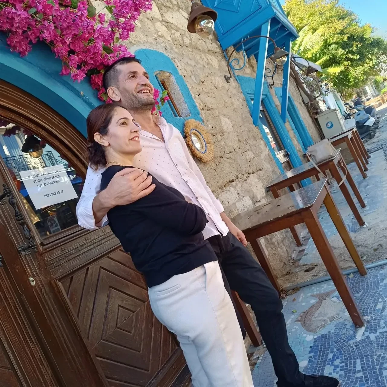 Manisa'da kahreden kaza! Patlayan lastik bir ailenin sonu oldu
