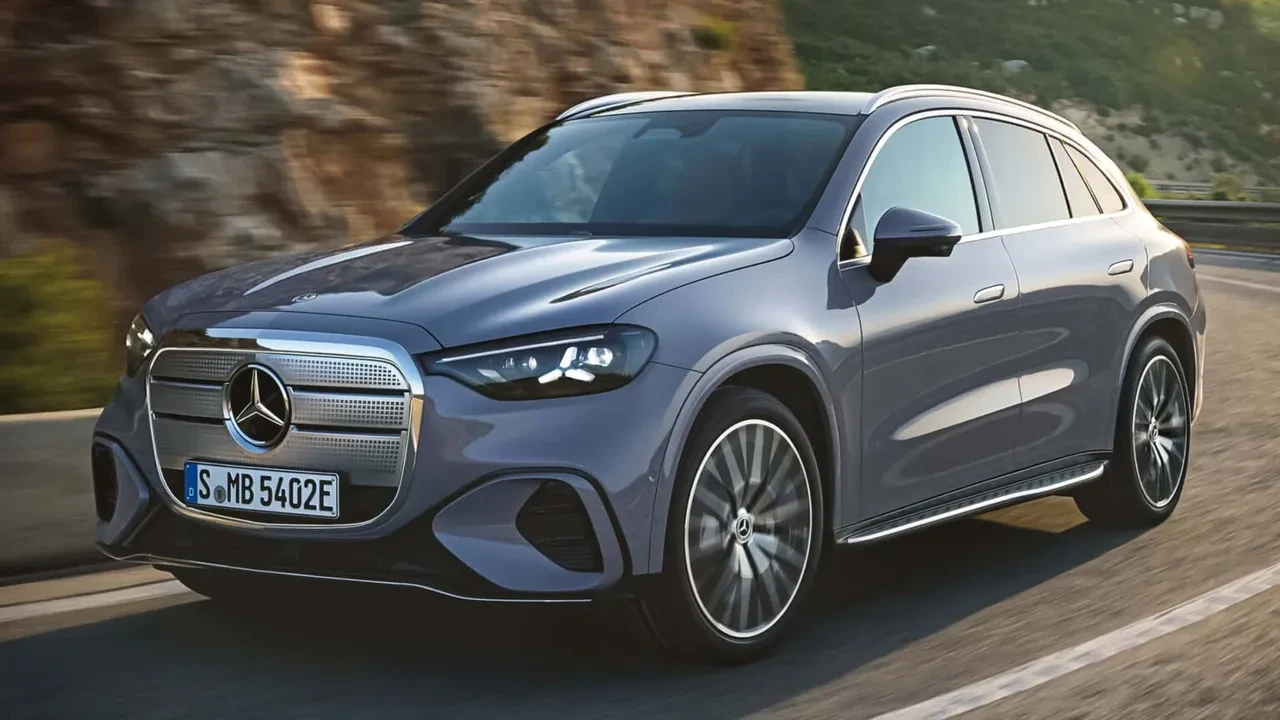 Tamamen elektrikli Mercedes GLC tanıtıldı: Dev ızgarası dikkat çekti