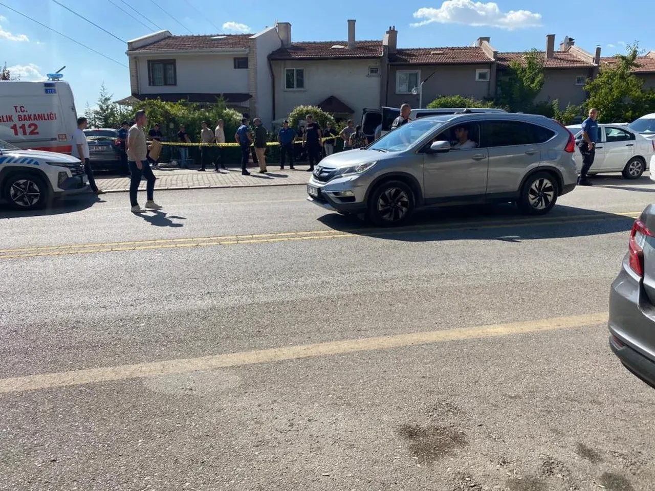 Sokak ortasında vahşet! Çocuğunun gözü önünde bıçaklanarak katledildi