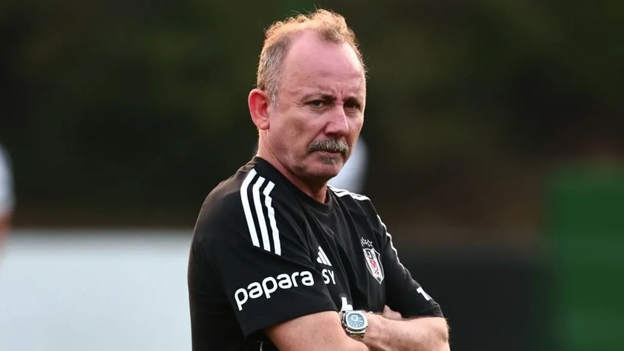 Beşiktaş'tan bir yıldız daha! Yine Fenerbahçe'den geliyor