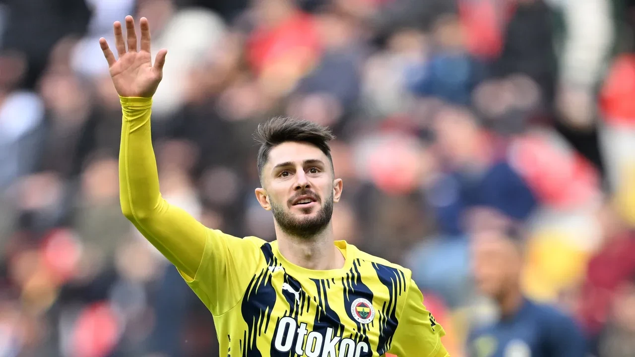 Beşiktaş'tan bir yıldız daha! Yine Fenerbahçe'den geliyor