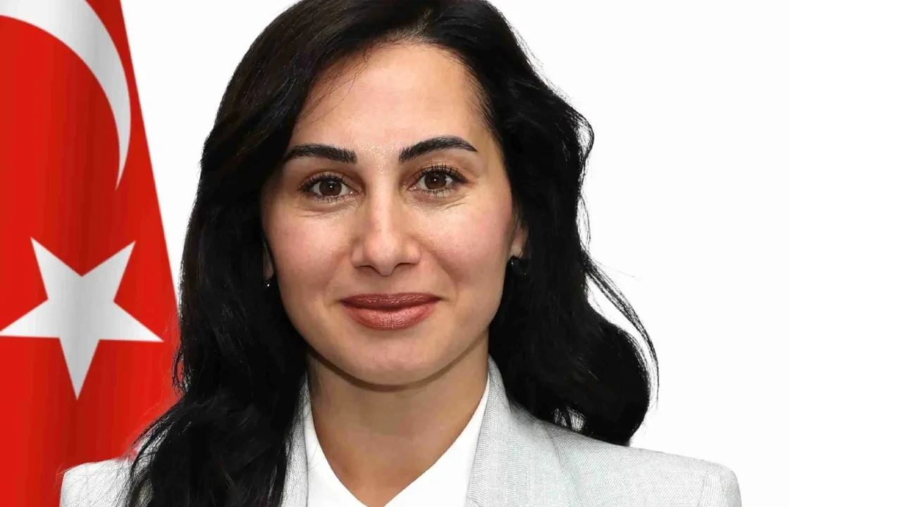 Beykoz Belediyesi Başkan Vekili Özlem Gürzel, CHP’den istifa etti: Partisini yerden yere vurdu
