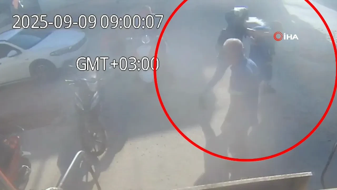 Çöpünü balkondan attı, kendisini uyaran temizlik görevlisini dövdü! O anlar kamerada
