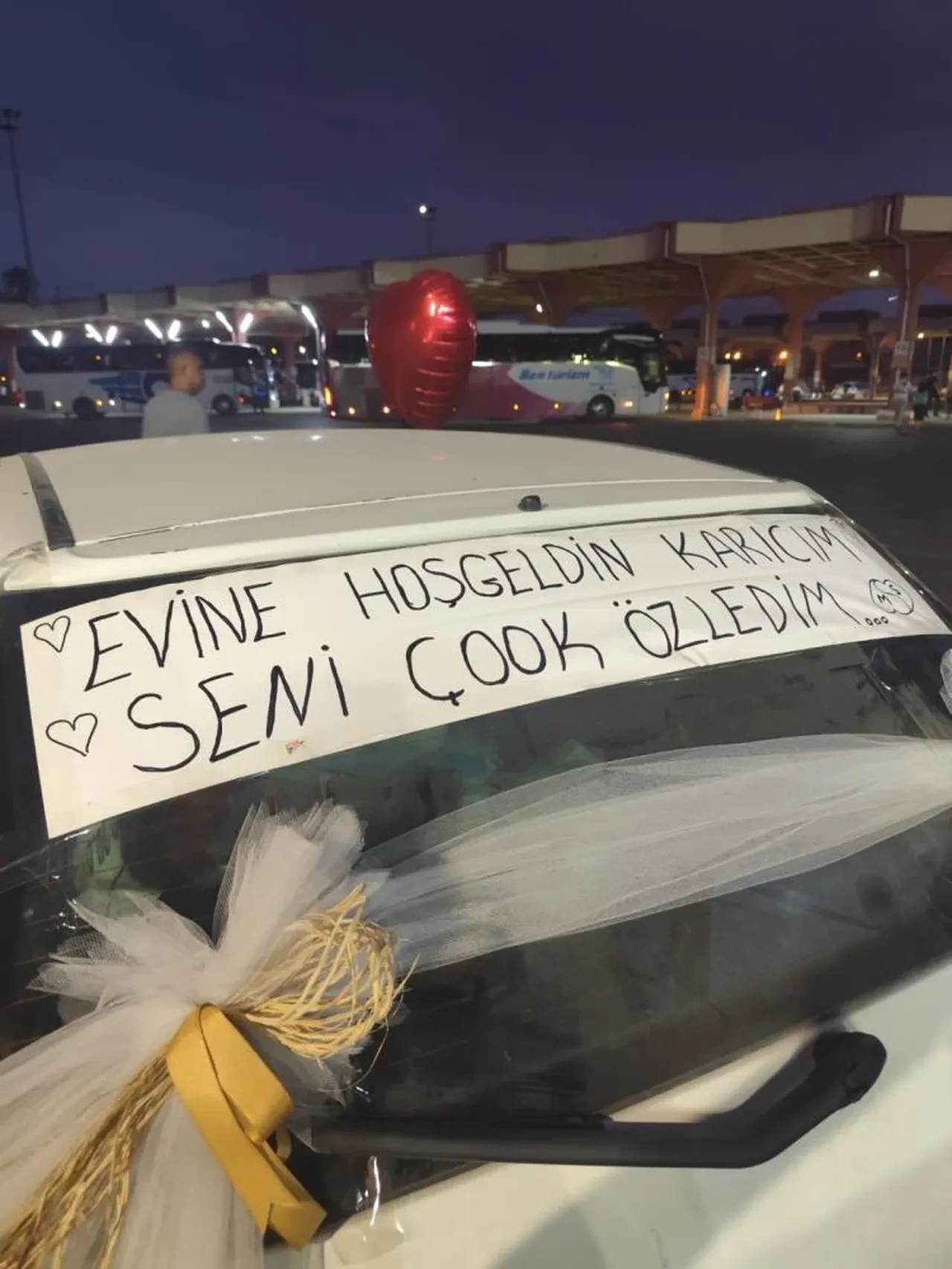 Eşine yaptığı sürpriz işinden etti: Hanımcılık kazandı ama beş parasız kaldı