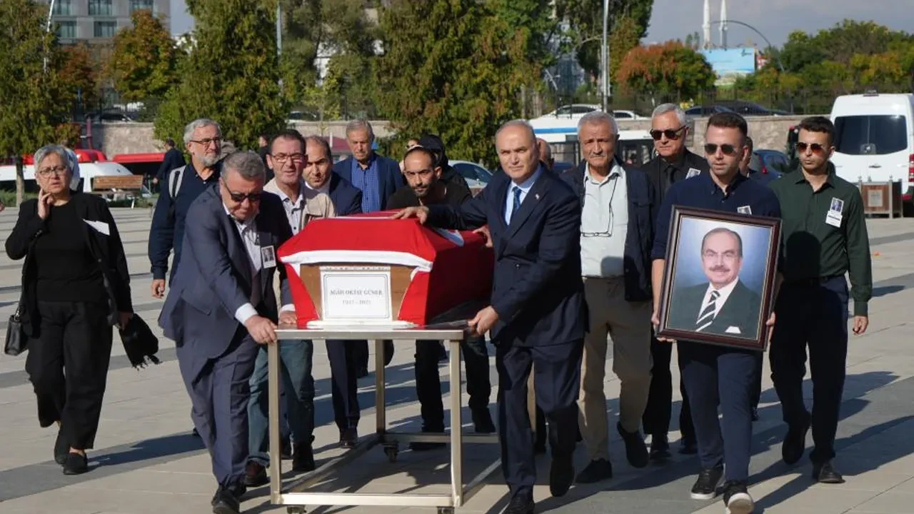 Eski Kültür Bakanı Agah Oktay Güner son yolculuğuna uğurlandı
