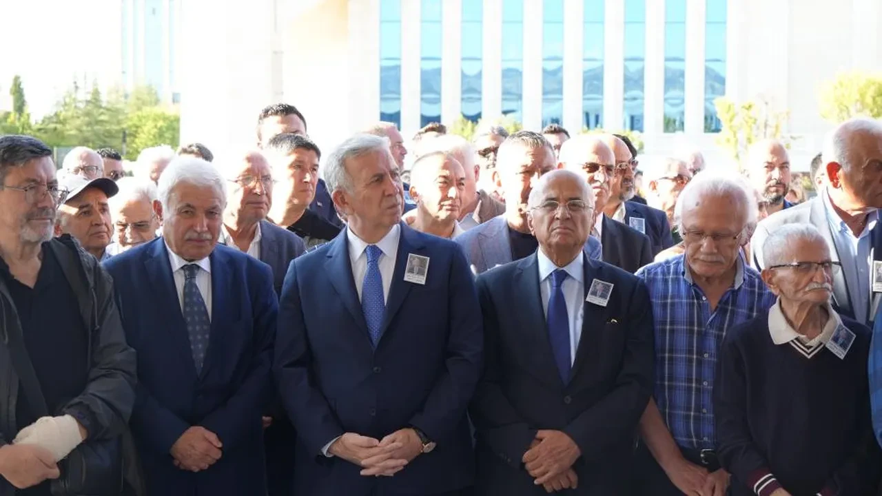 Eski Kültür Bakanı Agah Oktay Güner son yolculuğuna uğurlandı