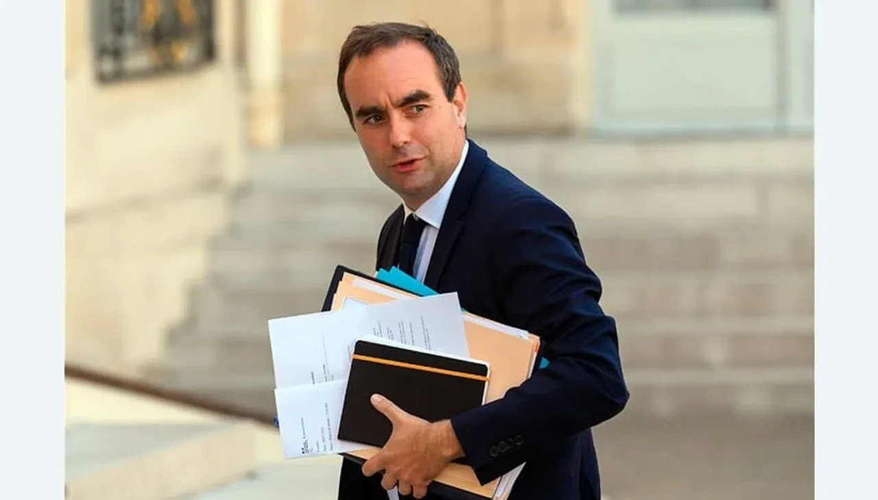 Fransa'nın yeni başbakanı belli oldu! Macron görevlendirmeyi yaptı