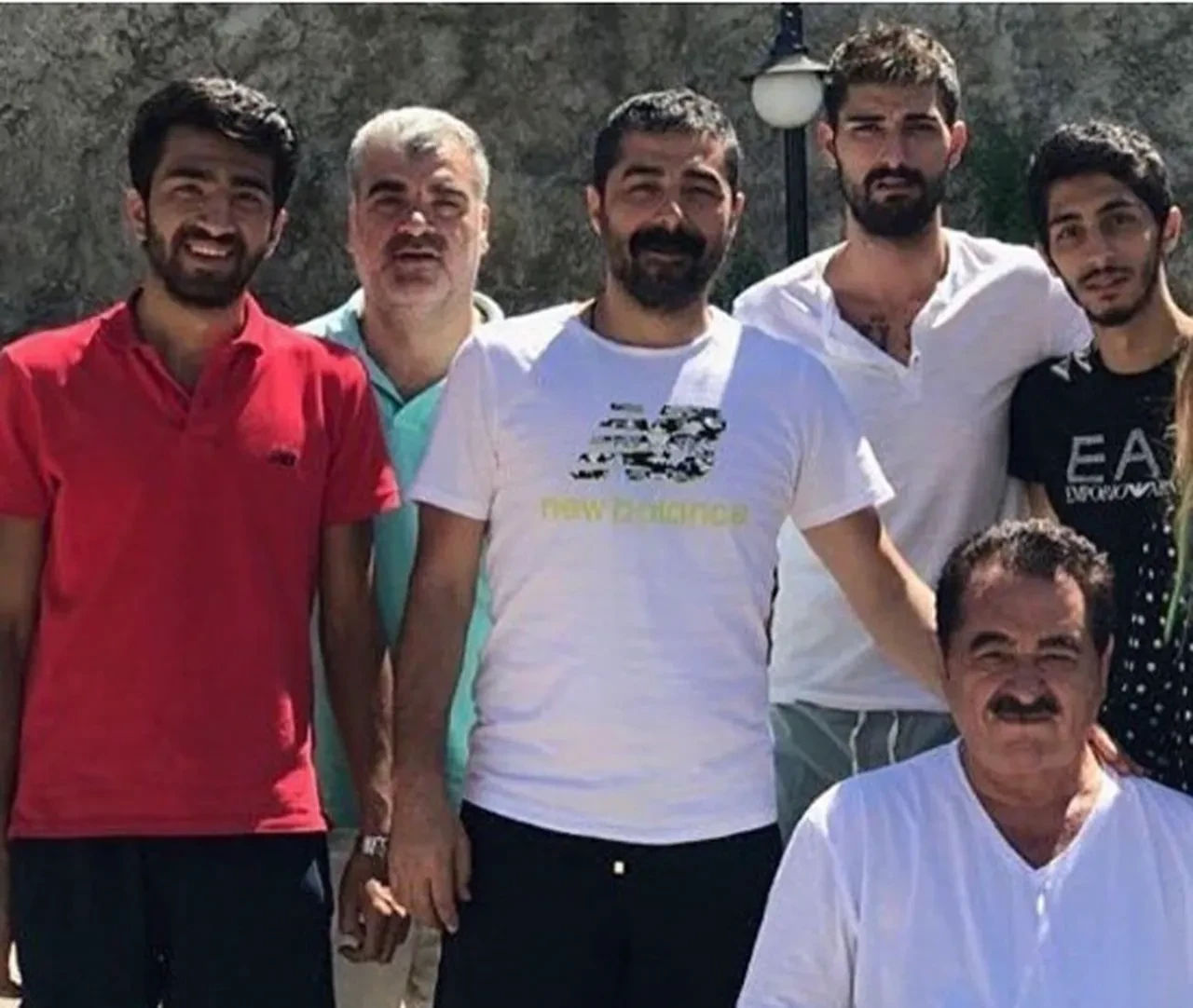 İbrahim Tatlıses en küçük kızını yalnız bırakmadı! Elif Ada'nın ilk okul gününden karesine beğeni yağdı