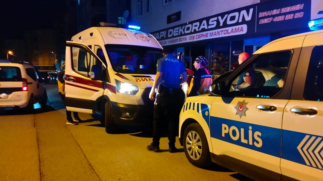 Kapıyı açan 14 yaşındaki çocuğa bıçaklı saldırı