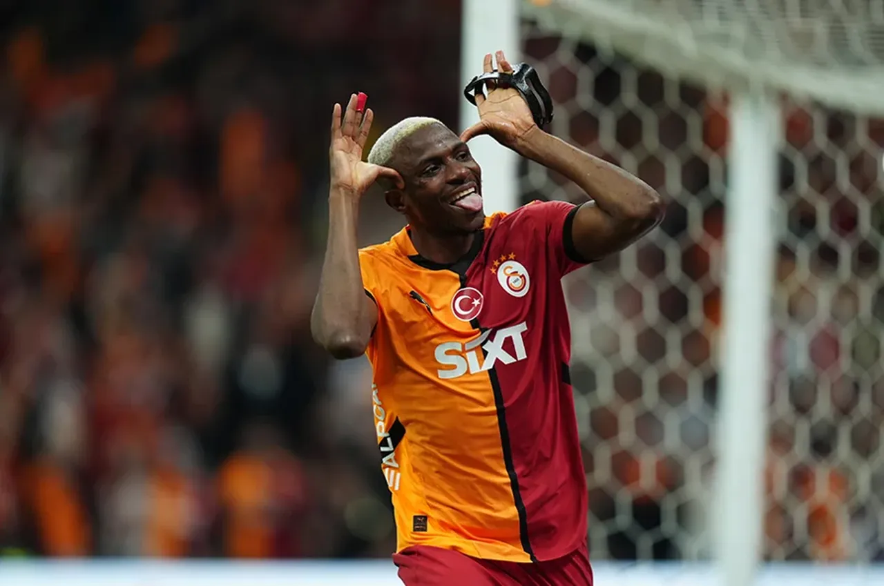 Osimhen ile ilgili bomba iddia! Eski futbolcudan şoke eden sözler: 'Sana çok para harcadık...'