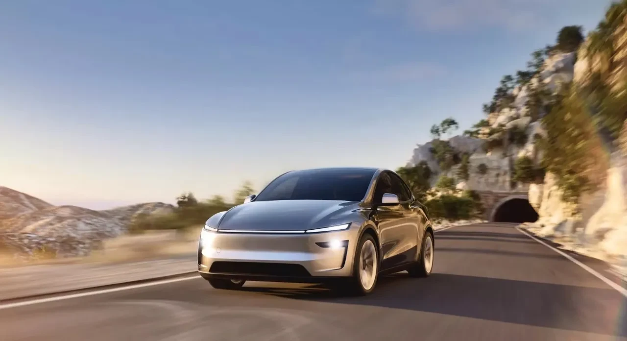 Tesla için tehlike çanları çalıyor: Pazar payı son 8 yılın en düşük seviyesinde!
