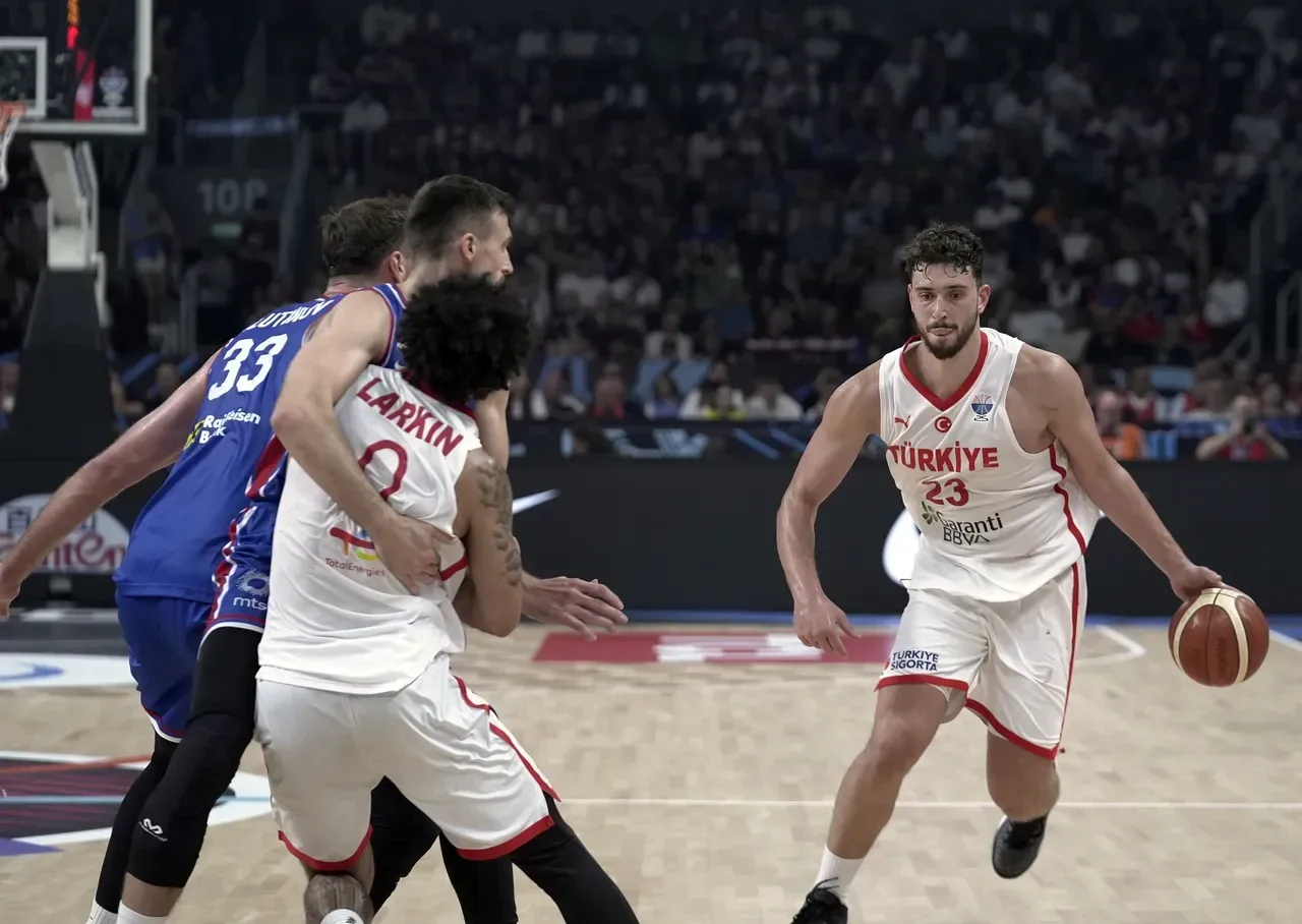 Türkiye Polonya basketbol maçı nereden izlenir, hangi kanalda? 12 Dev Adam yarı final için parkeye çıkıyor