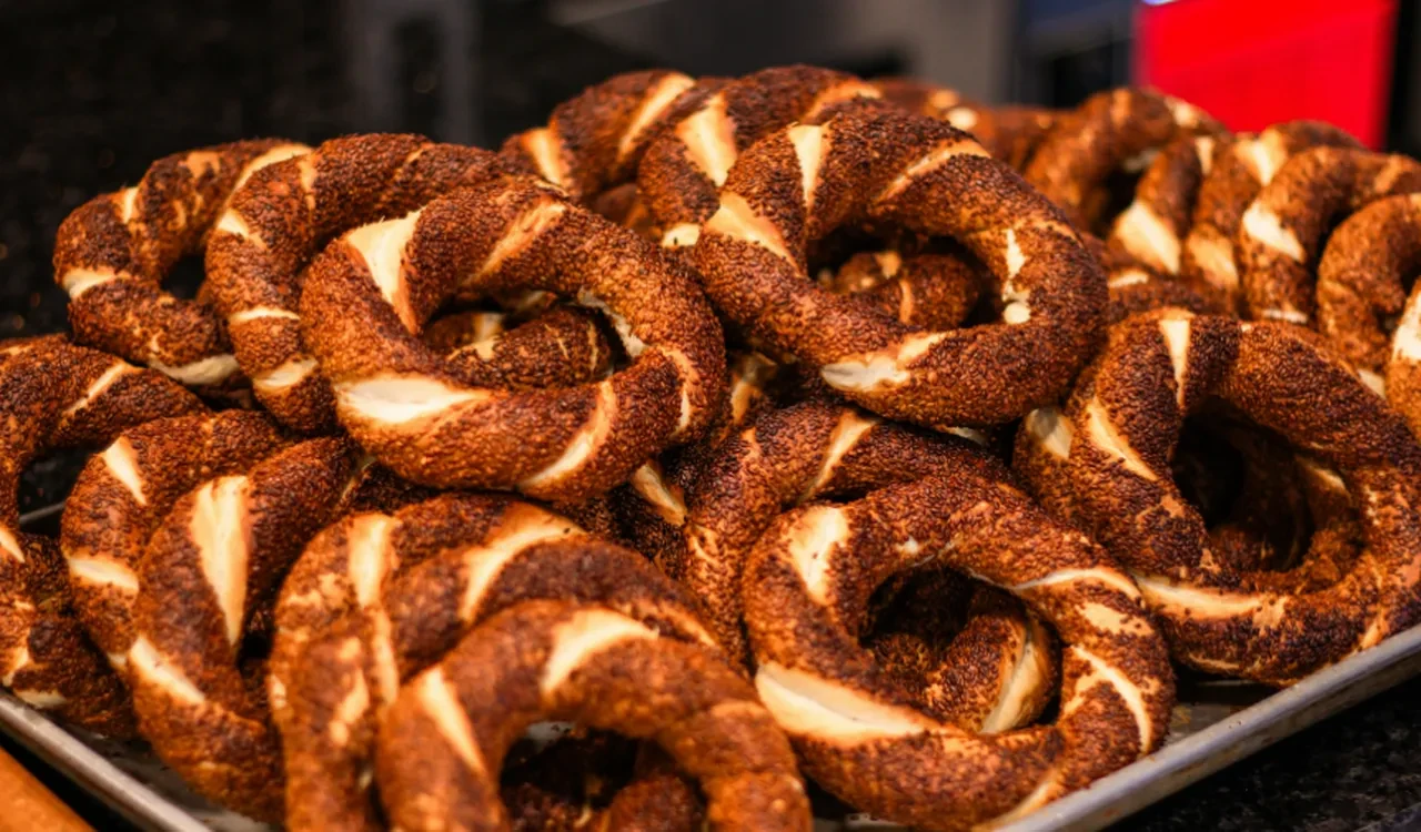 Simit zammı yılbaşına kadar ertelendi! 4 şehirde geçerli olacak