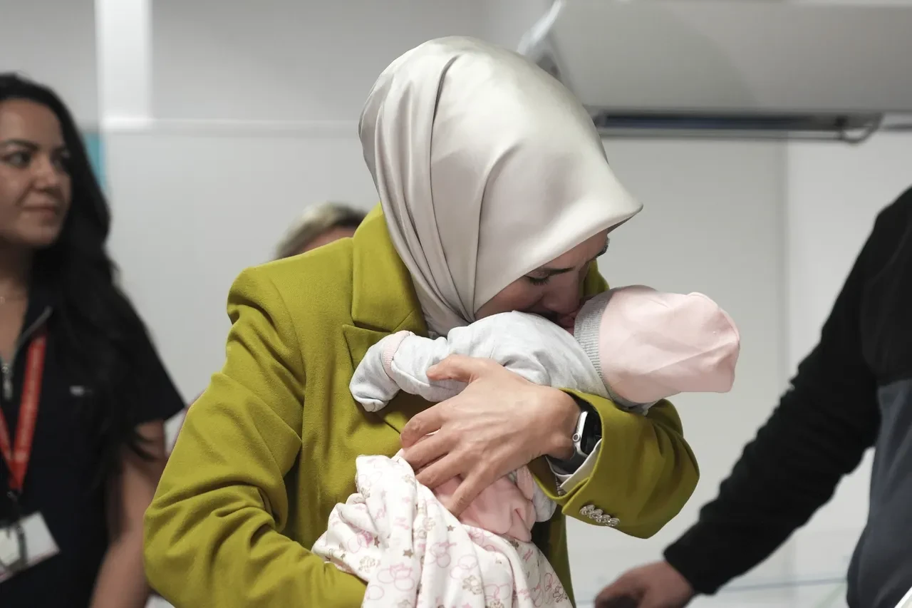 2026 yılının ilk bebekleri dünyaya geldi