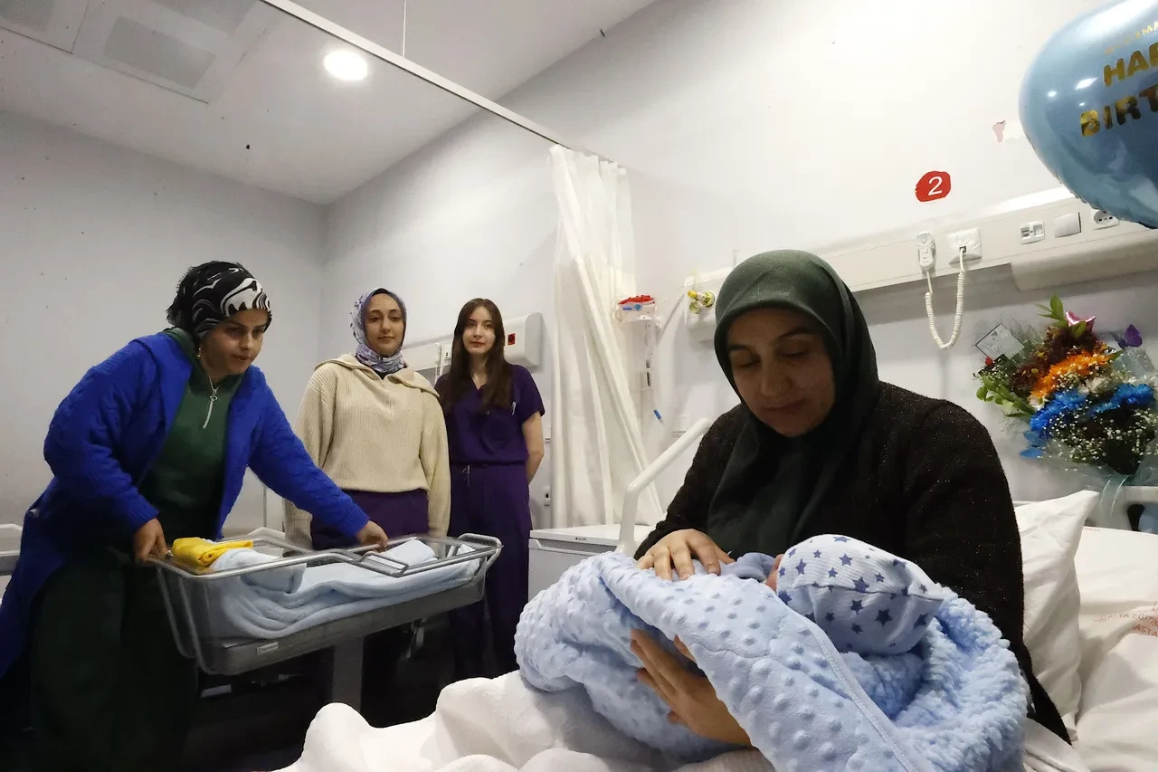 2026 yılının ilk bebekleri dünyaya geldi