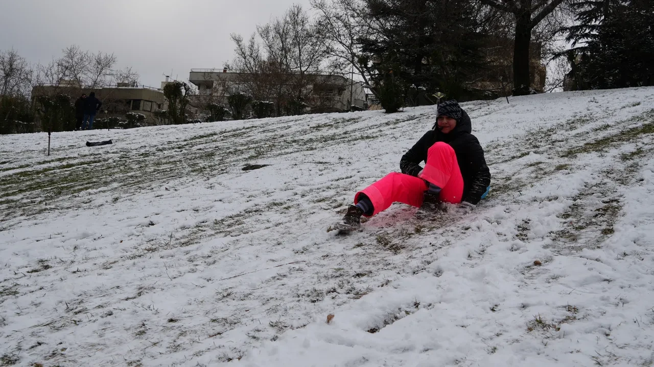 Kar tatili haberleri peş peşe geldi! 2 Ocak kar tatili olan iller hangileri?
